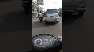 Pagi2 uda ngukur jalan