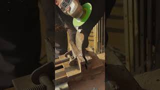 Welding iron buckle technology- Good tools and machinery make work easy