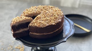 Creamy chocolate-hazelnut cake with mascarpone and Nutella simple and delicious