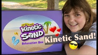 Kinetic Sand Surprise Box Beach Day! Beach Sand Kingdom Playset & New Squeez'meez Squishy Sloth!