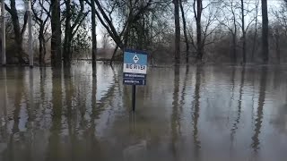 Mississippi River enters moderate flood stage, expected to crest among record high levels next week