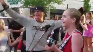 Watch Justin Bieber Adorably Support A Girl Singing On New Jersey Sidewalk