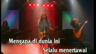 Boomerang - Kisah Seorang Pramuria (Official Karaoke Video)