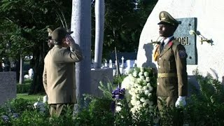 Masiva marcha cierra aniversario de muerte de Fidel Castro