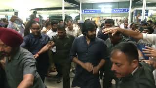 JanaSena Chief Pawan Kalyan Arrived at Gannavaram Airport
