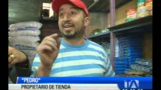 Quito: clausuran locales que vendían productos caducados