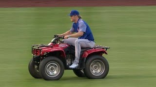 NYM@PHI: Syndergaard steals the Phanatic's ride