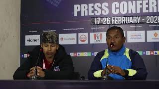 साम्बा र प्रशिक्षक तामाङ म्याुनमारविरुद्ध बराबरी खेलेपछि बोल्दै । Samba and Coach Rajendra Tamang