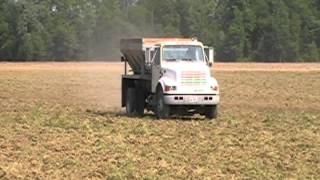 International 4900 Fertilizer Truck