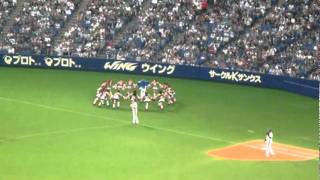 2011年10月8日 ナゴヤドーム 中日vs巨人　ドアラのバック転