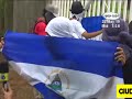 Ciudadanos y estudiantes realizaron protestas en la UCA y en las afueras de la catedral