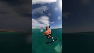 Kitesurfers just wanna have fun! 🤯 Jump over a yacht 😱