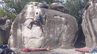 Fontainebleau Bouldering - La Marie Rose, 6a