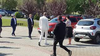 Președintele Iohannis la Pianu, județul Alba, pentru prezentarea noului model Dacia Duster