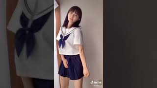 【TikTok】脚も腹も💞