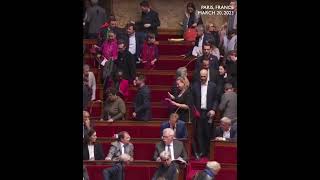 MOMENT: Opposition lawmakers walk out as French PM Borne takes stand in parliament