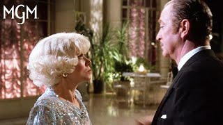 DIRTY ROTTEN SCOUNDRELS (1988) | Conning the Rich Women | MGM