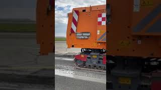 Fresatura Aeroporto di Pisa, Wirtgen W2200