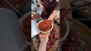 杭州街邊美食東坡肉，燉了九九八十一小時？配泡面吃怎么样？ #中國美食 #chinesefood #街邊小吃 #streetfood #路边摊美味