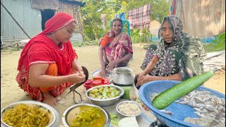 গ্রামের দাদি,ফুফি ও কাকির হাতে মজাদার চিংরি মাছের লাউ ঝোল ও গুরা মাছের চচ্চরি \\\\ #villagecooking