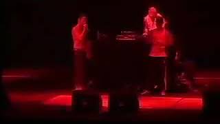 Sam The Kid Com GQ & Dj Kronic - Não Percebes (Live Festival Paredes de Coura 2002)