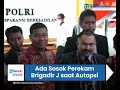 ada sosok wanita pemberani yang rekam foto u0026 video saat polisi yang mengautopsi brigadir j lengah