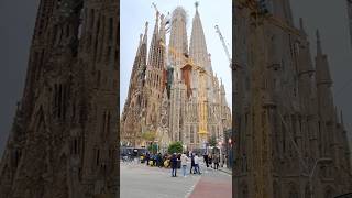 Barcelona Vibes: Sagrada Família 360° Quick View