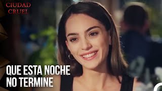 Cena Romántica De Cenk Y Cemre | Ciudad Cruel Capítulo 62