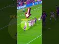 bu futbolcu yaptığı hareketle messİyİ kendine hayran bıraktı 😍😱🥶 futbol football ronaldo messi