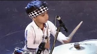 3-year-old drums like a pro
