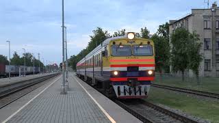 Дизель-поезд ДР1А-290 на ст. Крустпилс / DR1A-290 DMU at Krustpils station