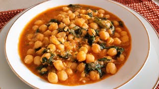 POTAJE DE GARBANZOS CON ACELGAS. Chickpea stew with chard