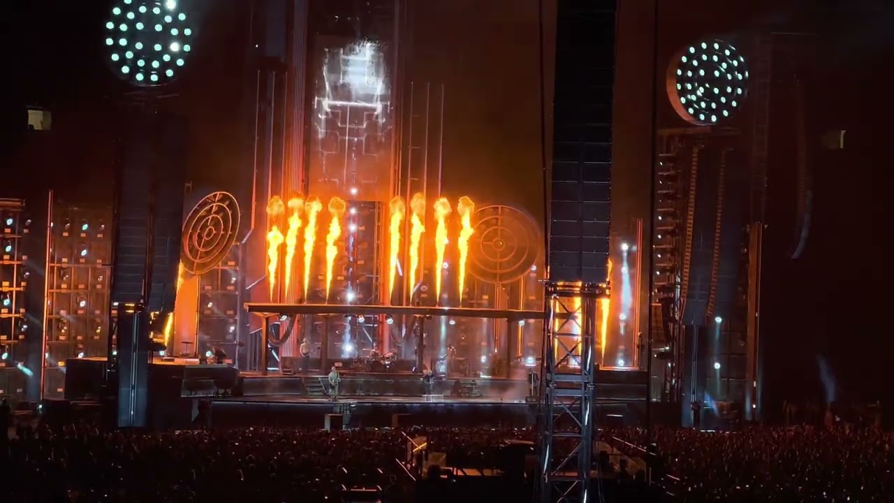 Du Hast - Rammstein Live At The LA (Los Angeles) Memorial Coliseum 9/23 ...