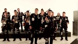 Lo sigues amando - Banda Pequeños Musical - video oficial