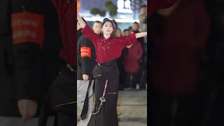 Renzhen Dolma, beautiful Tibetan woman dancing beautifully🌹