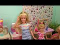 Animal shelter ! Elsa and Anna toddlers adopting a pet  Barbie and Stacie work there