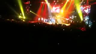 Guns N' Roses(special guest izzy stradlin) London O2 arena