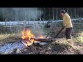 burning work warms you up while eliminating dead bamboo to make a field.