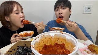 엽기떡볶이 추억 소환할사람 일루오세용~~!!!😊계속 주기적으로 생각나는 떡볶이 엽떡먹방!!❤️엽도그 엽떡 모둠튀김 쿨피스 조합아시죵~?😌