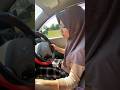 ISTRIKU BELAJAR NGOPER GIGI MOBIL MASIH PANIK 🤭 #shortvideo #shorts #istri #fyp #viral