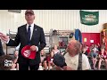 watch biden briefly wears trump hat during 9 11 visit in shanksville