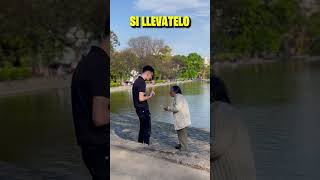 HACIENDO FELIZ A UNA ABUELITA