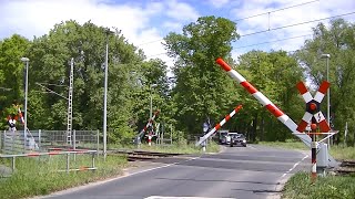 Spoorwegovergang Dabendorf (D) // Railroad crossing // Bahnübergang