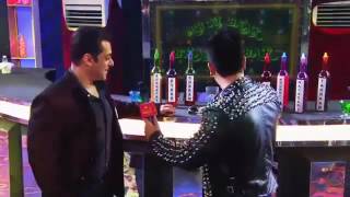 Salman Khan And Najeem Khan @ { Sultan Ki  Party} Star Screen Award Show