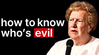 10 Signs from the Universe When It Warns You of an Evil Person ✨ Dolores Cannon