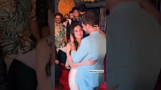 Karan Kundra kissing Tejaswi prakash at Red carpet event #karankundra #tejaswiprakash #shorts