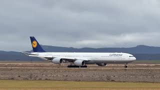 Airbus A340-600 Lufthansa last flight arriving at Teruel Airport 😭