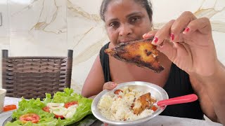 ALMOÇO DE HOJE AQUI EM CASA  PEIXE TORRADO ARROZ SALADA 🥗 pimenta malagueta 🌶️