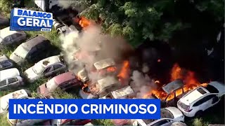 Incêndio de grandes proporções atinge pátio de veículos apreendidos na Zona Sul de SP