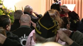 Massive turnout for `unclaimed veteran` funeral in Elgin